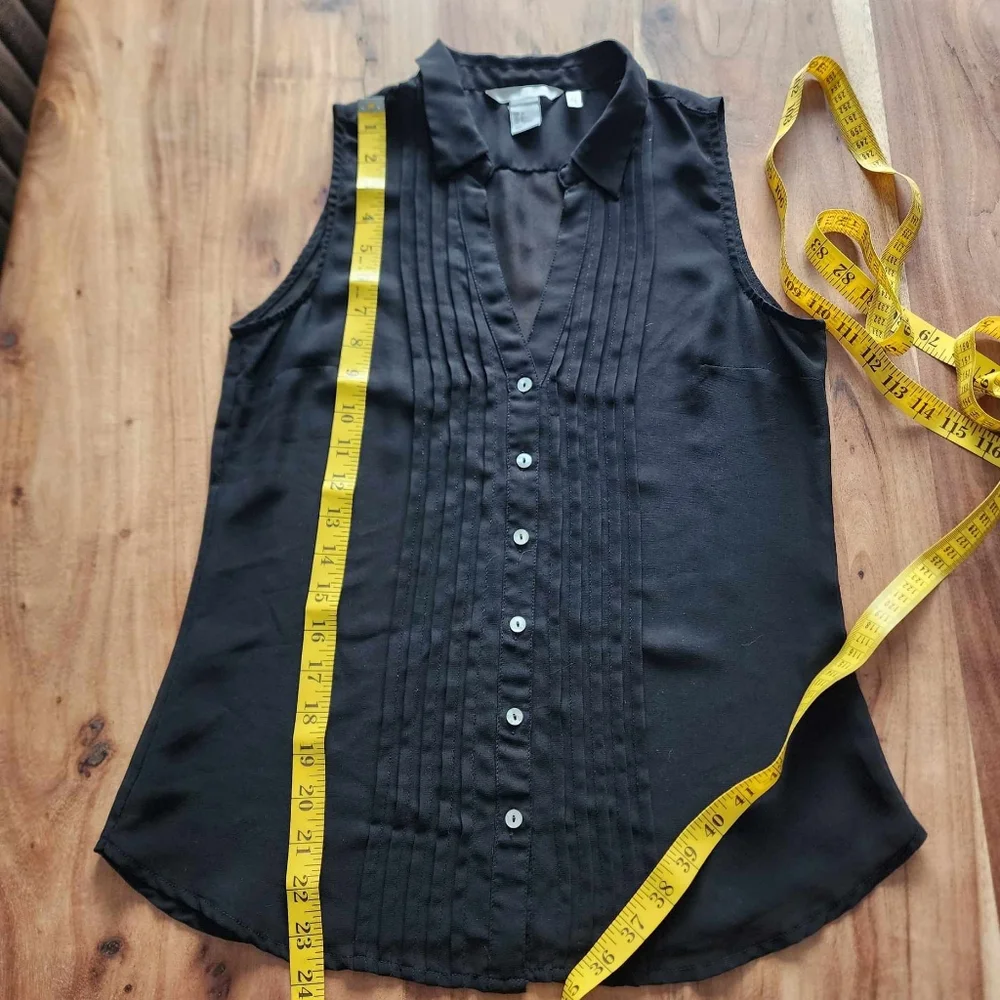 H&M Pleated Sleeveless Sheer Blouse - Black - Chic & Edgy, Size 6 - Picture 11 of 13